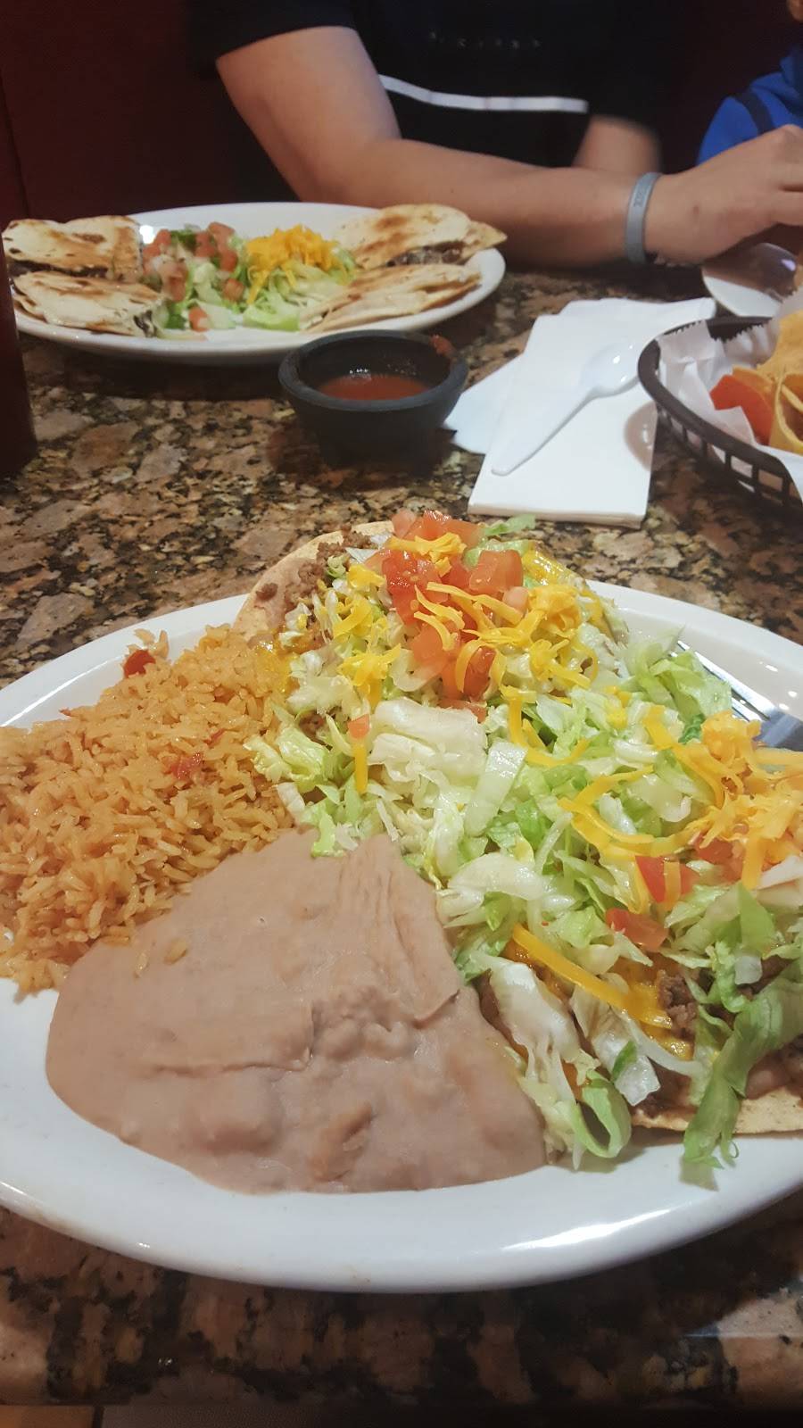 Tink-A-Tako #12 / Sandras Mexican Food | restaurant | 7507 Potranco Rd, San Antonio, TX 78251, USA | 2106802300 OR +1 210-680-2300