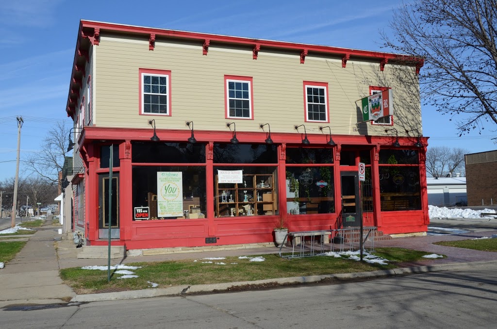 Mahoneys Irish Pub | restaurant | 1602 E Ave NE, Cedar Rapids, IA 52402, USA | 3193645754 OR +1 319-364-5754