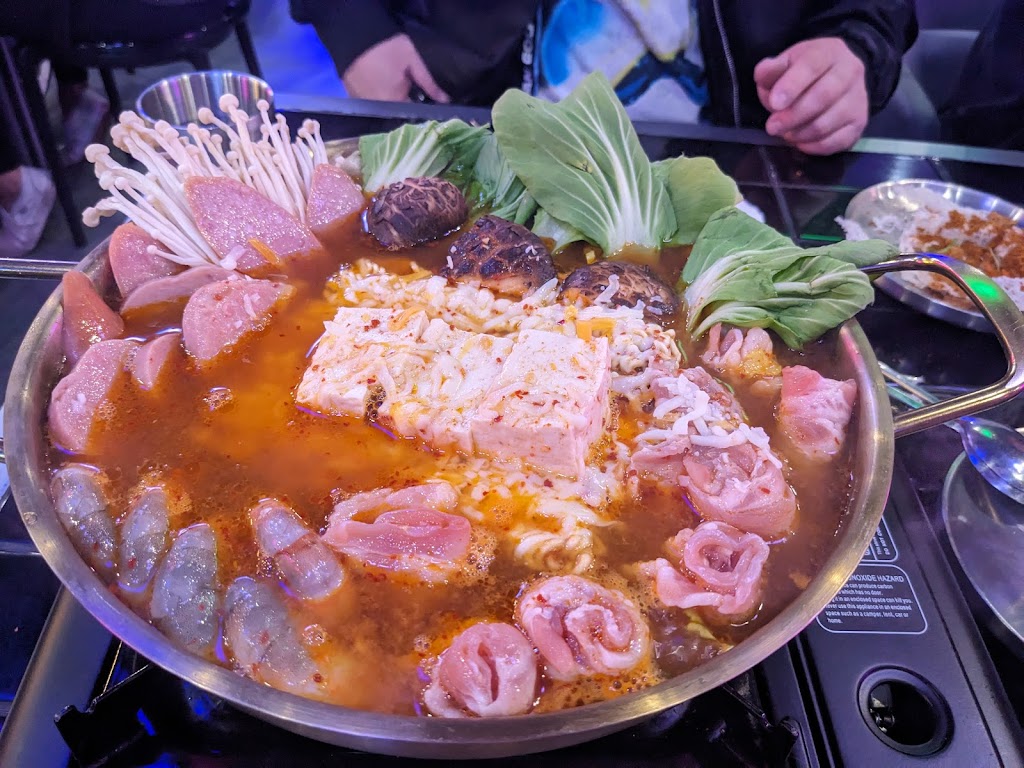 Z Town - Asian Gastro Bar | restaurant | 8409 Elk Grove Florin Rd, Elk Grove, CA 95624, USA | 9169319191 OR +1 916-931-9191