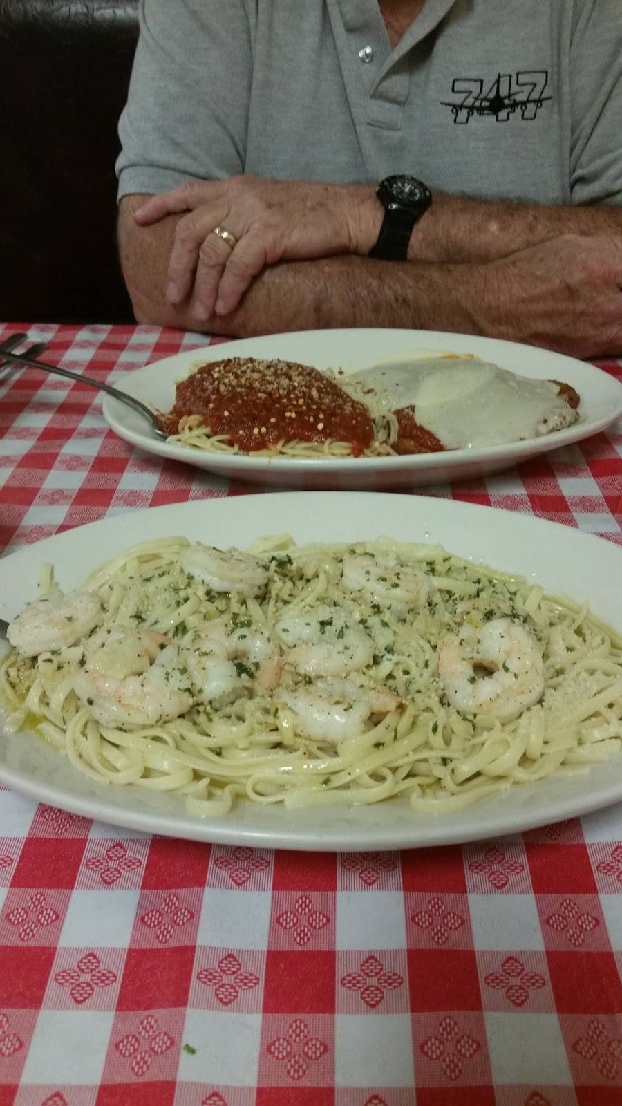 Marias Italian Restaurant | restaurant | 109 W Spring St, Titusville, PA 16354, USA | 8148278800 OR +1 814-827-8800