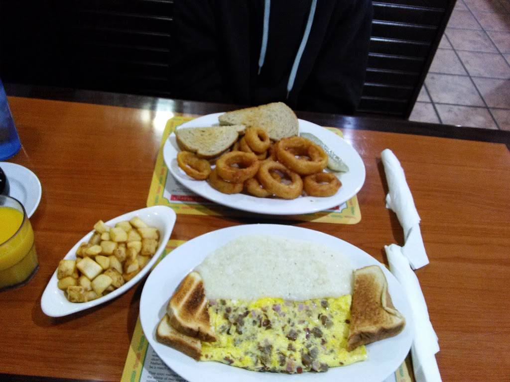 Palmetto House of Pancakes | restaurant | 2009 Hwy 17 S, North Myrtle Beach, SC 29582, USA | 8432722333 OR +1 843-272-2333