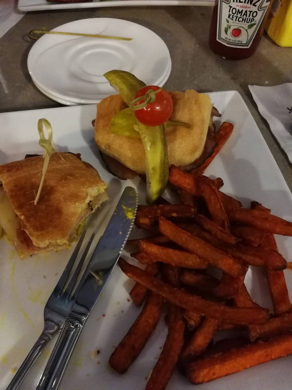 Cafe Florian Restaurant | restaurant | 1221 Chess Dr, Foster City, CA 94404, USA | 6502956123 OR +1 650-295-6123