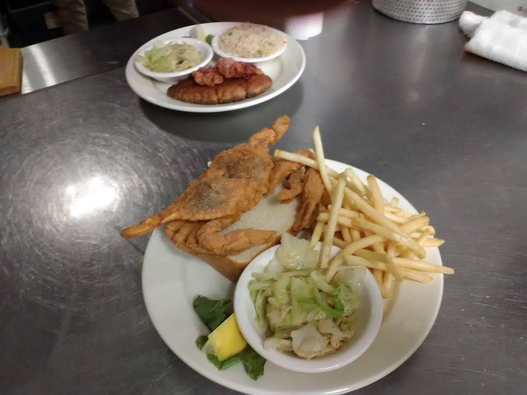 Sandpiper Restaurant | restaurant | 850 Rappahannock Dr, White Stone, VA 22578, USA | 8044356176 OR +1 804-435-6176