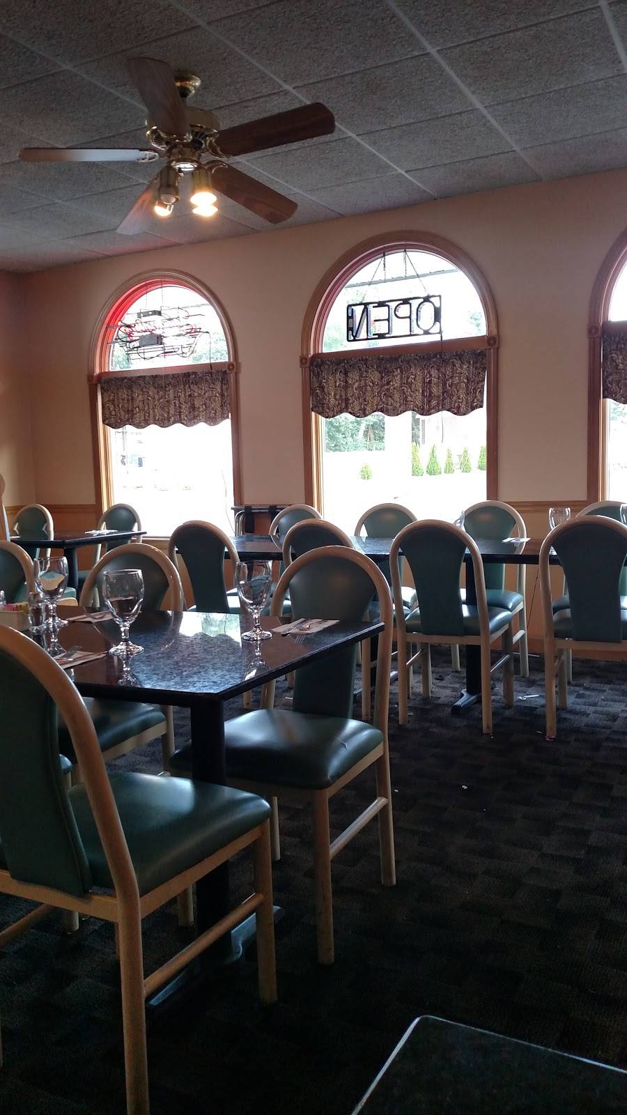 Tonys Pizza and Restaurant | restaurant | 108 Boston Rd, Springfield, MA 01109, USA | 4137326600 OR +1 413-732-6600