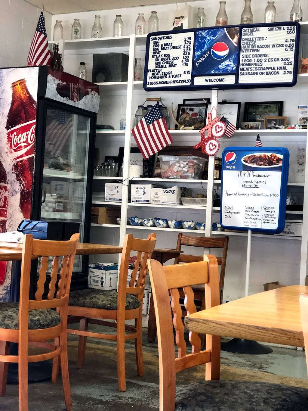 M & H | restaurant | 12296 Union St, Milton, DE 19968, USA | 3026844570 OR +1 302-684-4570