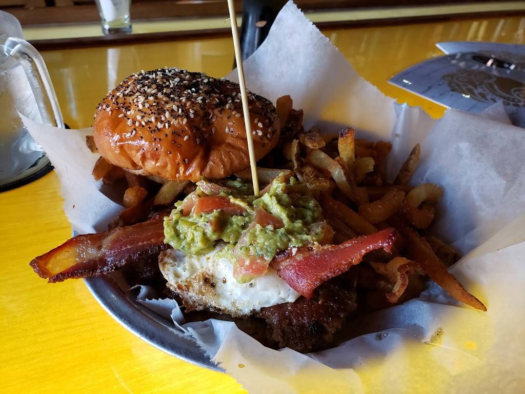 Mary Jane Burgers & Brew | restaurant | 102 N Jackson St, Perryville, MO 63775, USA | 5735476279 OR +1 573-547-6279