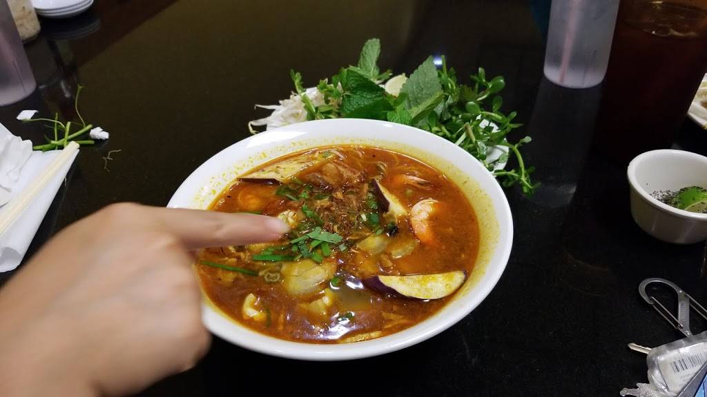 Hu Tiu Mi S45 | restaurant | 10904 Scarsdale Blvd #230, Houston, TX 77089, USA | 8324869205 OR +1 832-486-9205