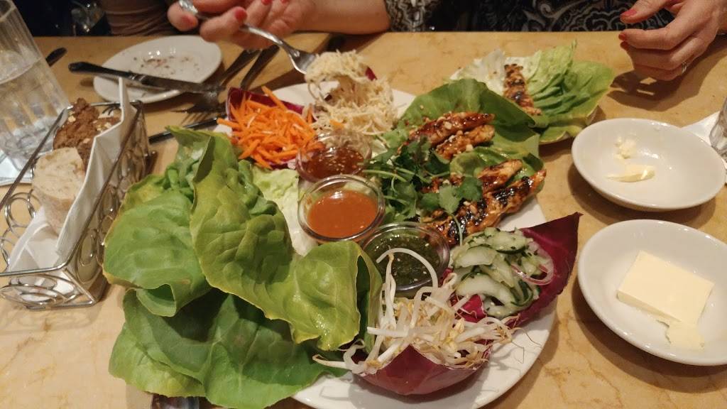 The Cheesecake Factory | restaurant | The Fashion Mall, 8701 Keystone Crossing, Indianapolis, IN 46240, USA | 3175660100 OR +1 317-566-0100