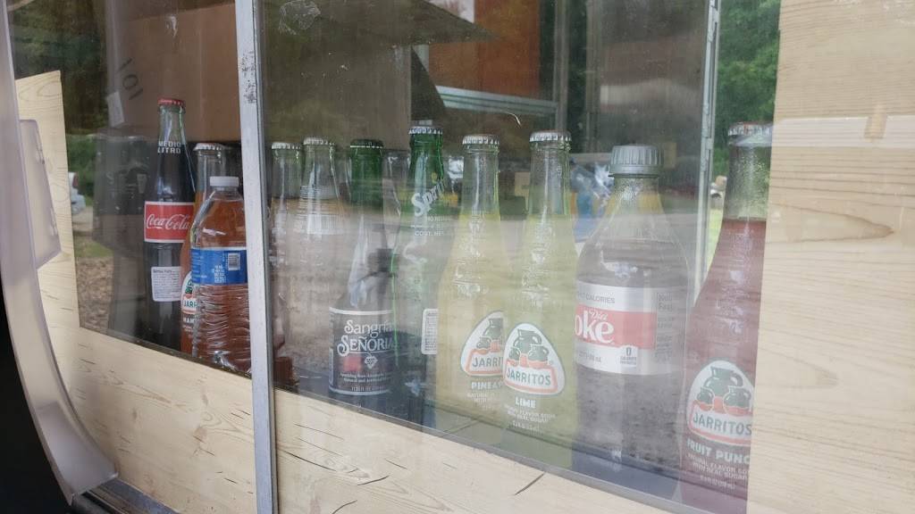 Taqueria La Esquina | restaurant | White Oak, NC 27523, USA | 9197464434 OR +1 919-746-4434