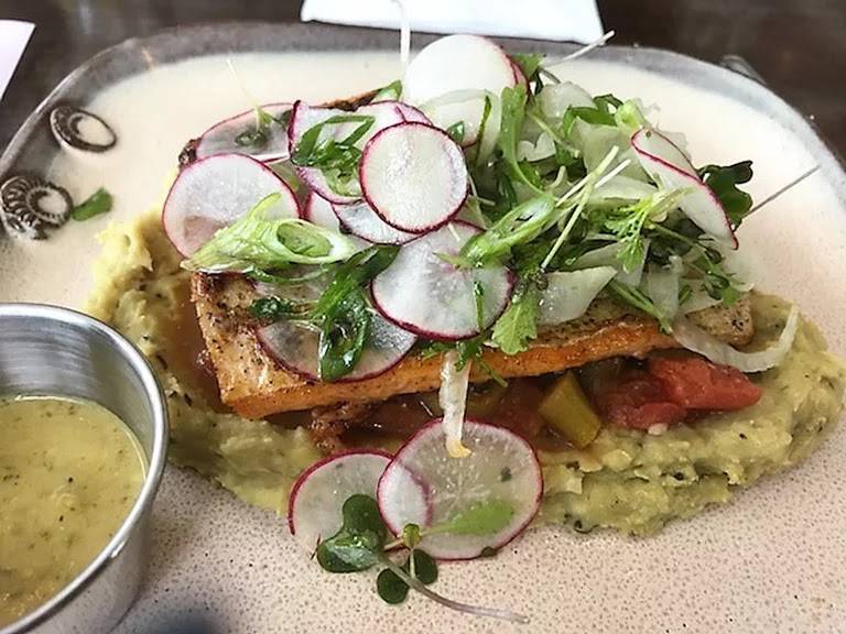 Southern Kitchen and Bar | restaurant | 831 1st St N, Jacksonville Beach, FL 32250, USA | 9043720444 OR +1 904-372-0444