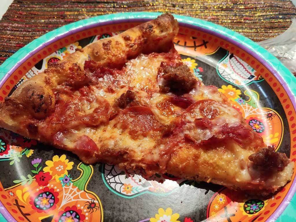 Tony Bs Pizza | meal delivery | 1340 Crystal Ln, Chaska, MN 55318, USA | 9525560088 OR +1 952-556-0088