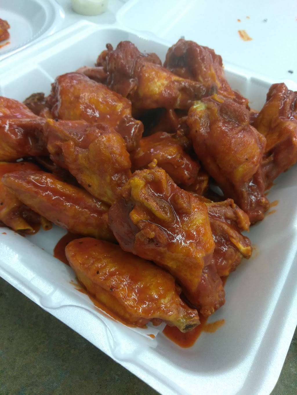 Shady Grove Wings (Sunrise Buffalo wing & Deli) | restaurant | 109 W Shady Grove Rd, Irving, TX 75060, USA | 9722534023 OR +1 972-253-4023