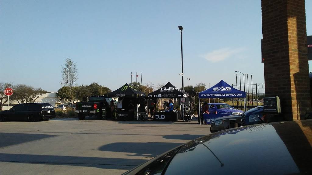 RaceTrac | bakery | 9620 Harry Hines Blvd, Dallas, TX 75220, USA | 2143585093 OR +1 214-358-5093