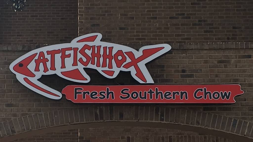 Catfish Hox | restaurant | 2595 Sandy Plains Rd #101, Marietta, GA 30066, USA | 7707269925 OR +1 770-726-9925