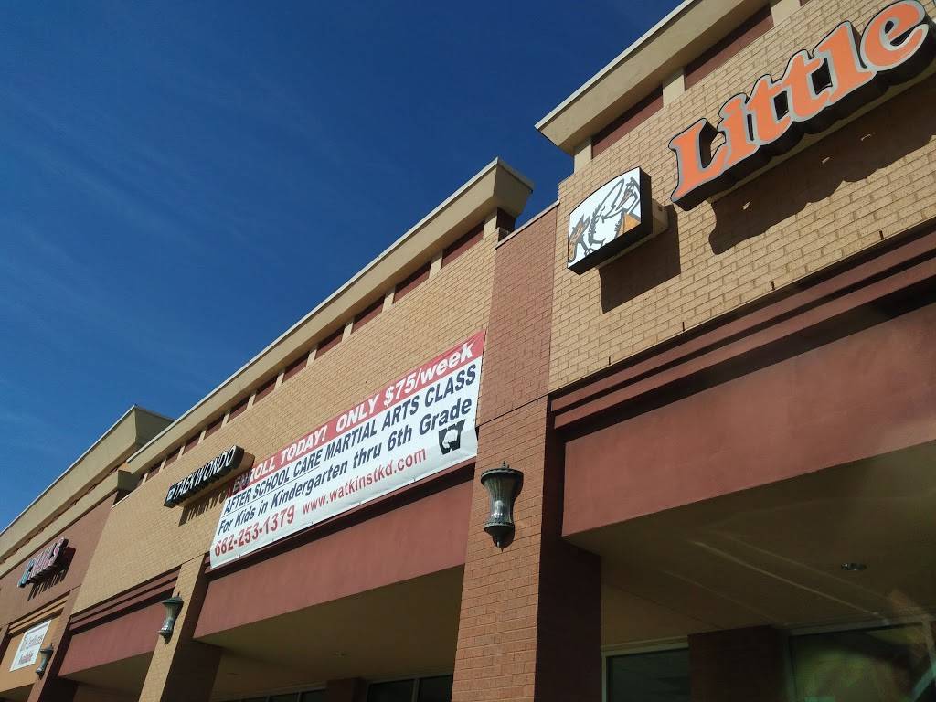 Little Caesars Pizza | meal takeaway | 3851 SW Green Oaks Blvd #113, Arlington, TX 76017, USA | 8175635151 OR +1 817-563-5151