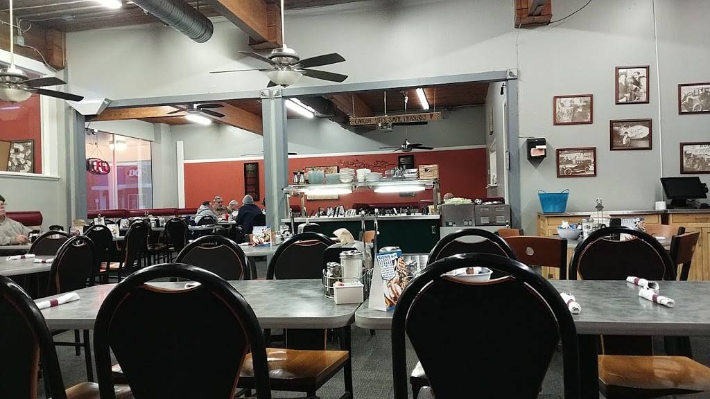 Madison Family Restaurant | restaurant | 1947 Hubbard Rd, Madison, OH 44057, USA | 4404286240 OR +1 440-428-6240