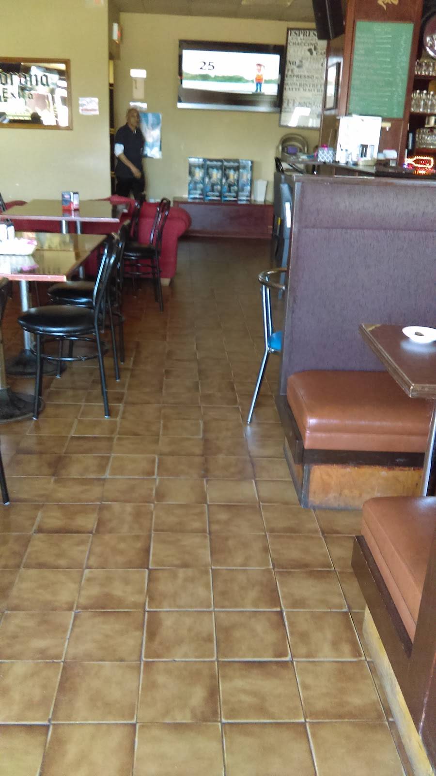 Café Bistro Il Momento | cafe | 180 Boulevard de la Concorde O, Laval, QC H7N 1H9, Canada | 4506679300 OR +1 450-667-9300