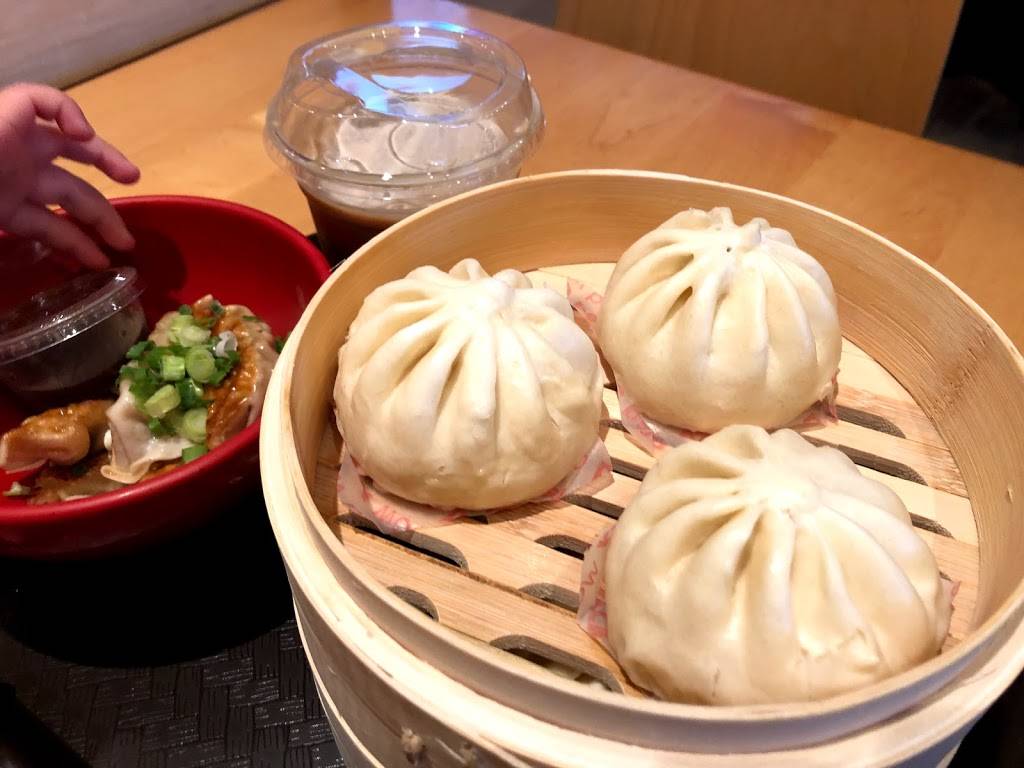 Wow Bao | restaurant | 46 E Chicago Ave, Chicago, IL 60611, USA | 7732795217 OR +1 773-279-5217