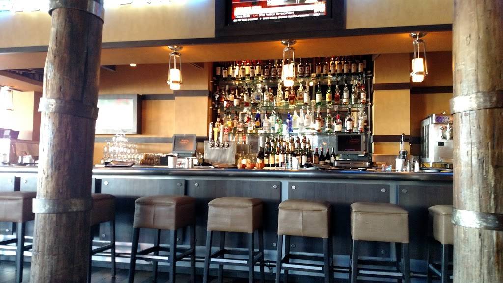 Flying Dutchman | restaurant | 9 Waterfront, Kemah, TX 77565, USA | 2813347575 OR +1 281-334-7575