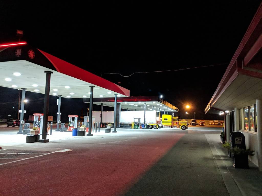 Newell Truck Plaza | restaurant | 200 Manchester Ave, Newton, KS 67114, USA | 3162834000 OR +1 316-283-4000