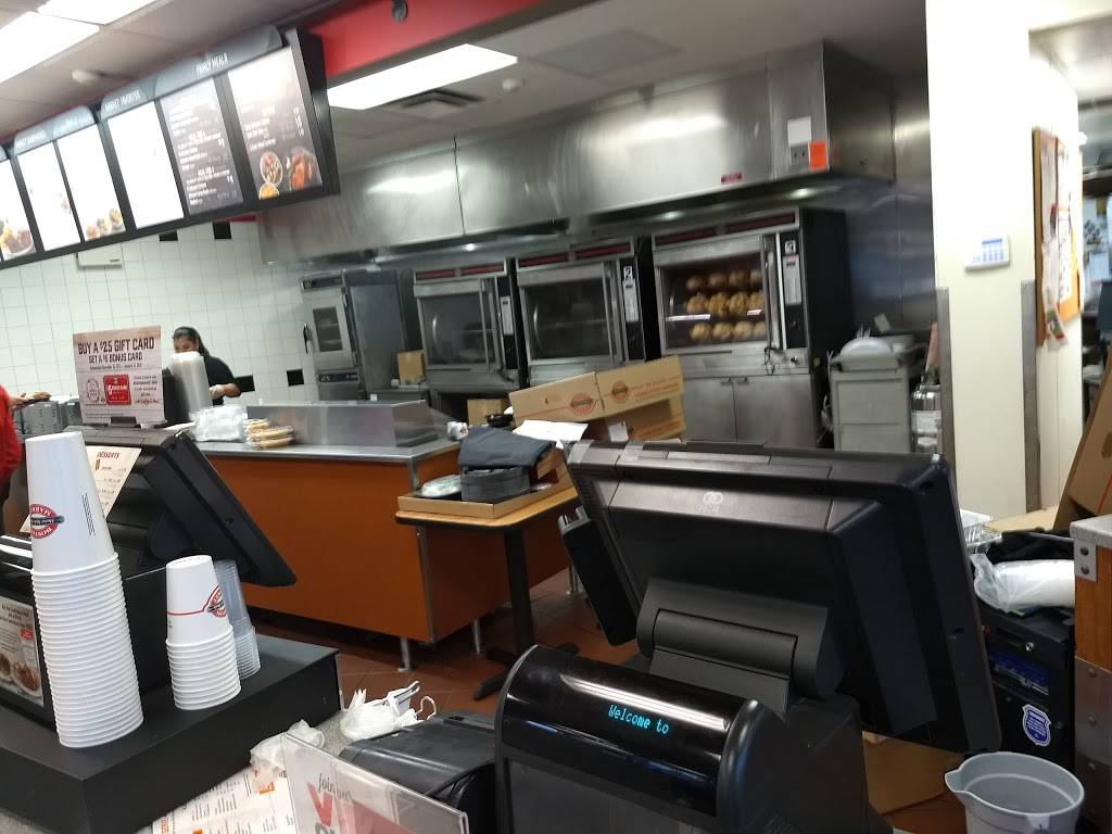 Boston Market | restaurant | 616 Fellsway, Medford, MA 02155, USA | 7813930413 OR +1 781-393-0413