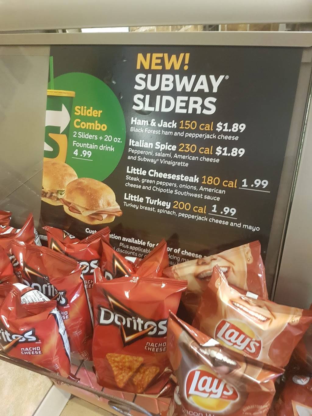 Subway | meal takeaway | 98 Front St N, Issaquah, WA 98027, USA | 4253922377 OR +1 425-392-2377