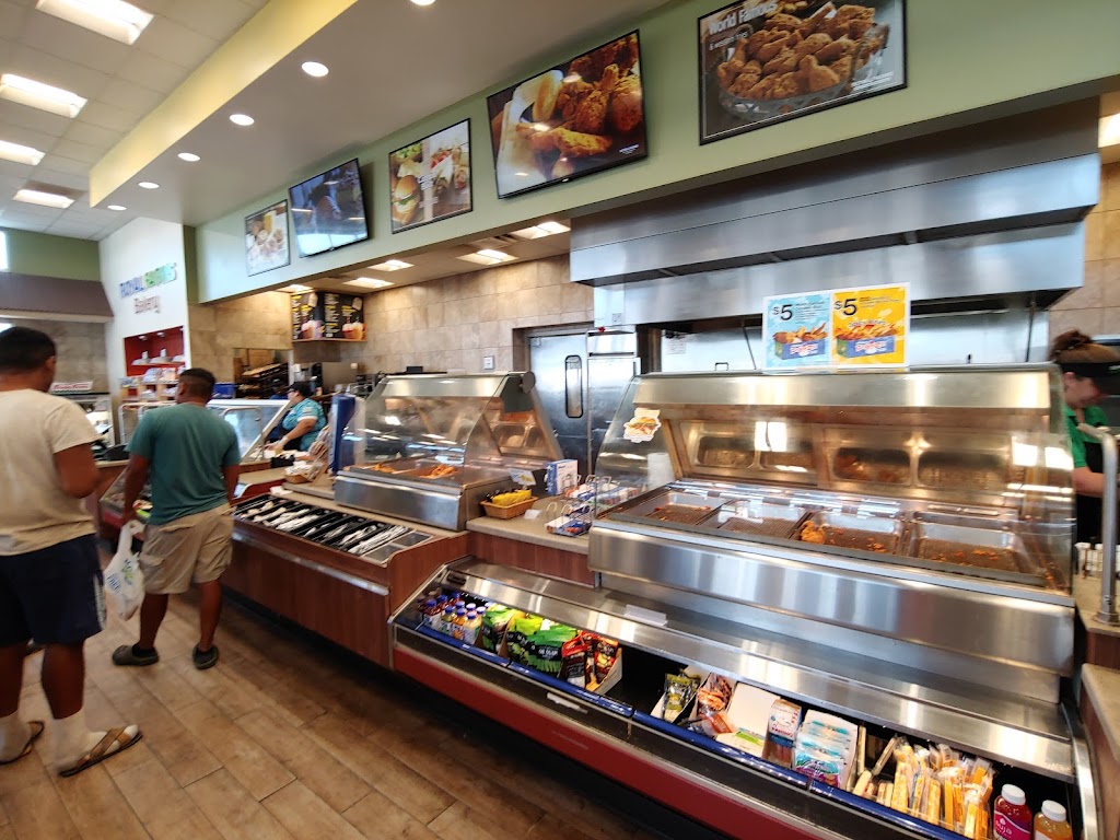 Royal Farms | meal takeaway | 30983 Sussex Hwy, Laurel, DE 19956, USA | 3028755135 OR +1 302-875-5135