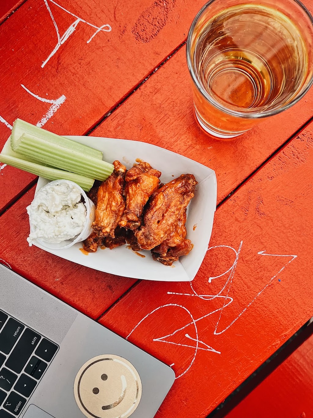 Vindicktive Wings | restaurant | 817 5th Ave N, Seattle, WA 98109, USA | 6073787463 OR +1 607-378-7463