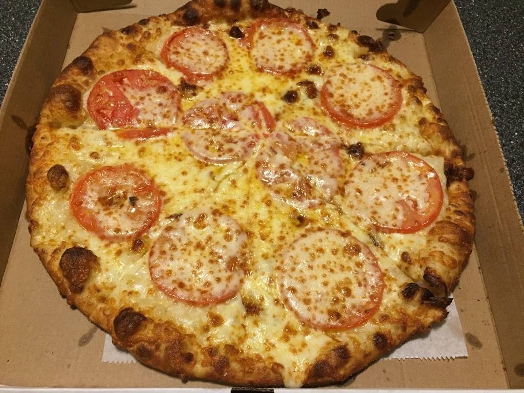 Hunners Pizza & Restaurant | restaurant | 811 Station St, Sturgeon, PA 15082, USA | 7249269636 OR +1 724-926-9636