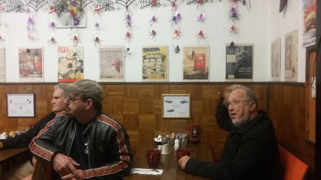 Lisas Central Diner | restaurant | 60 Central St, Winchendon, MA 01475, USA | 9782977088 OR +1 978-297-7088