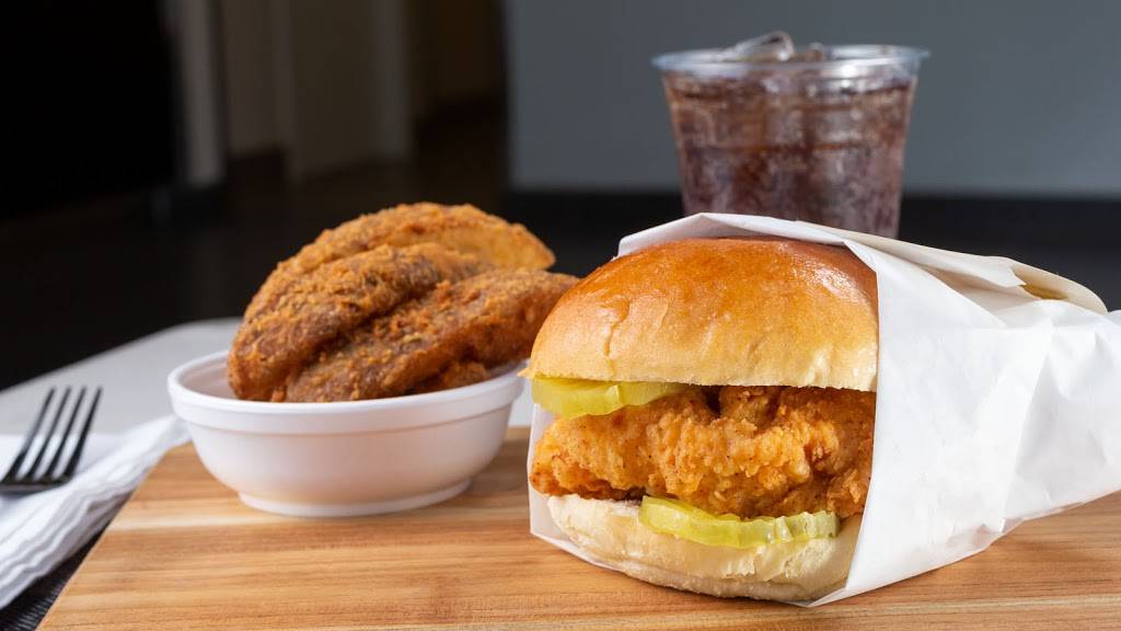 Chesters Chicken/Thrifty Ice Cream | restaurant | 10489 Monte Vista Ave, Montclair, CA 91763, USA | 9094459694 OR +1 909-445-9694