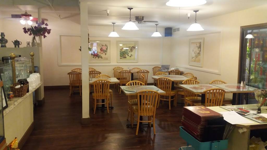 Les Restaurant | restaurant | 113 Colorado Ave, Ames, IA 50014, USA | 5152920002 OR +1 515-292-0002