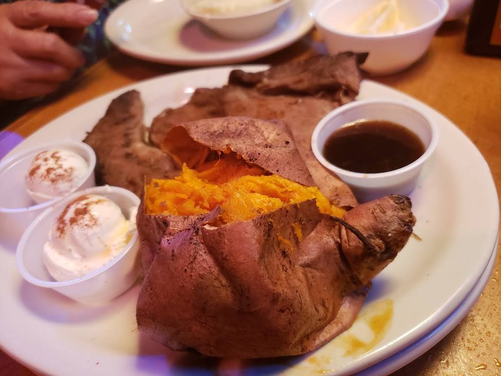 Texas Roadhouse | restaurant | 1969 Dogwood Rd SW, Snellville, GA 30078, USA | 7709851450 OR +1 770-985-1450