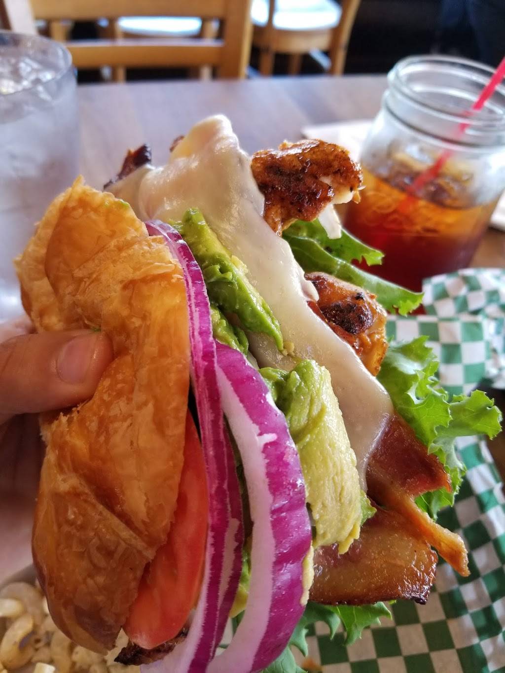 Gracies | restaurant | 6013, 1801 Sonoma Blvd, Vallejo, CA 94590, USA | 7075522254 OR +1 707-552-2254