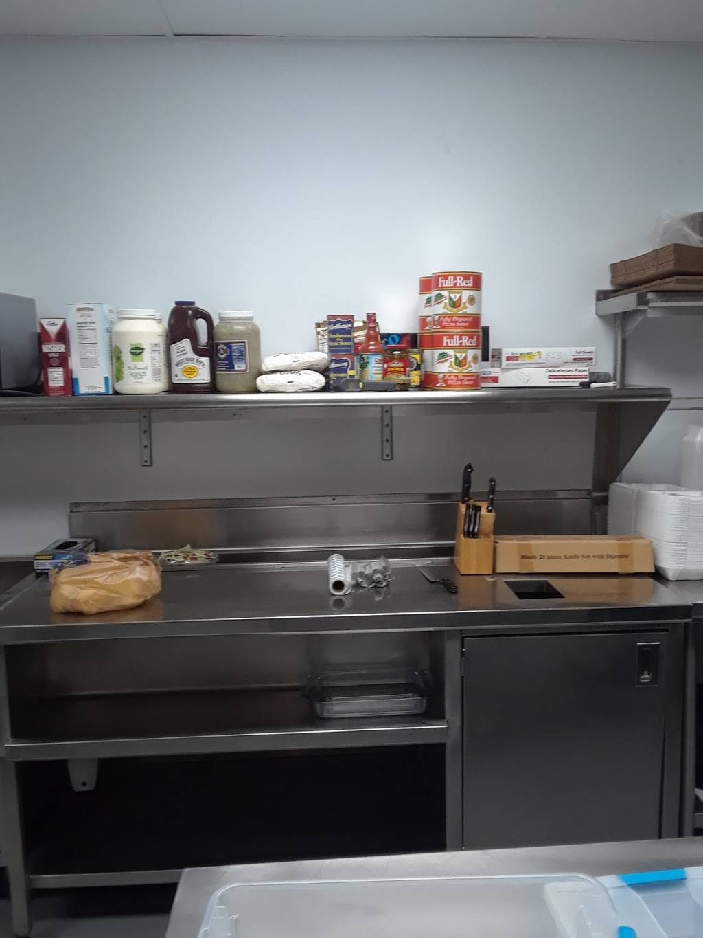 Mona Lisas Restaurant | restaurant | 12 S High St, Mowrystown, OH 45155, USA | 9374423333 OR +1 937-442-3333