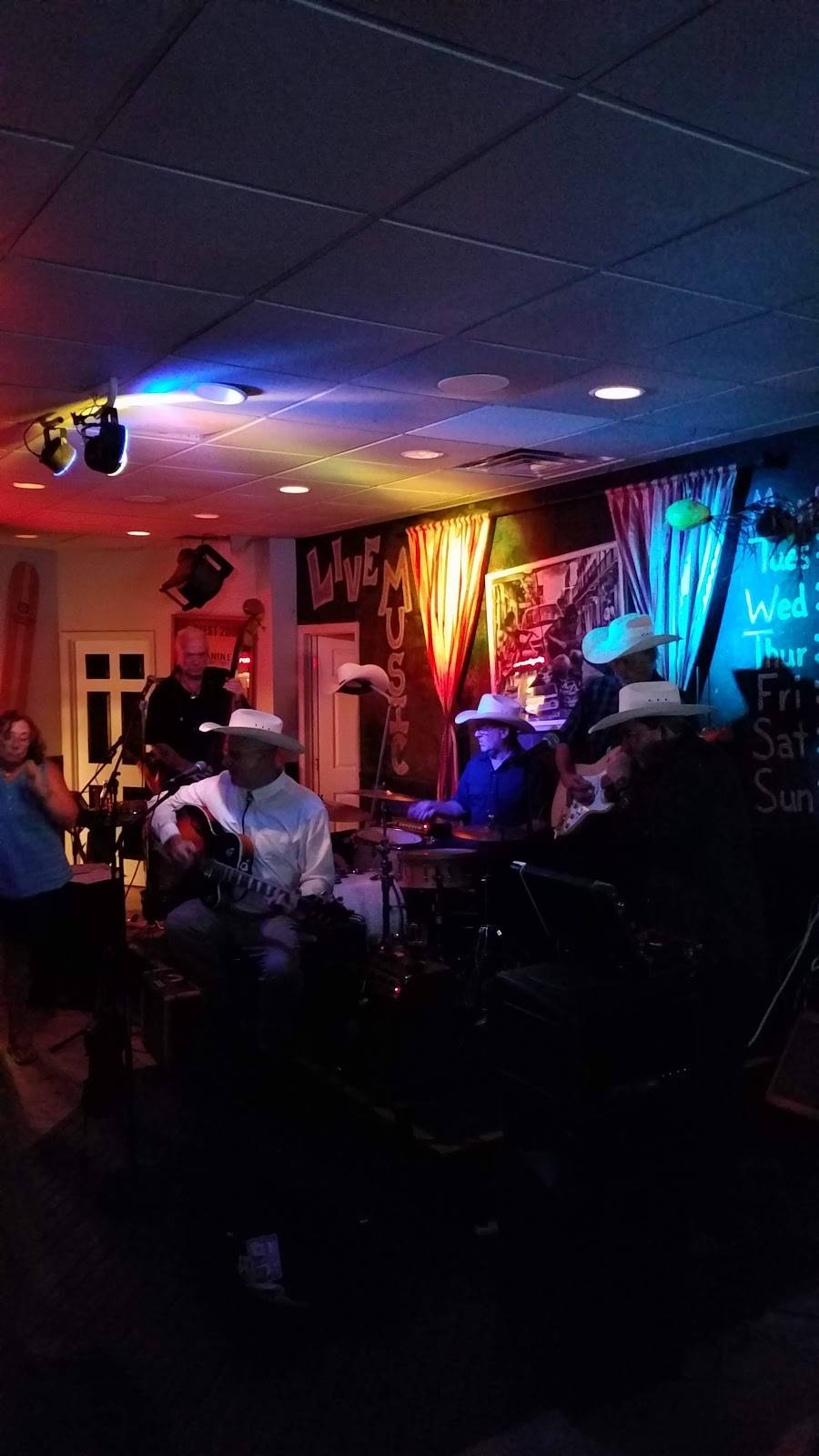 Caseys Upper Deck Bar & Grill | restaurant | 1414 S Atlantic Ave, New Smyrna Beach, FL 32169, USA | 3864241024 OR +1 386-424-1024