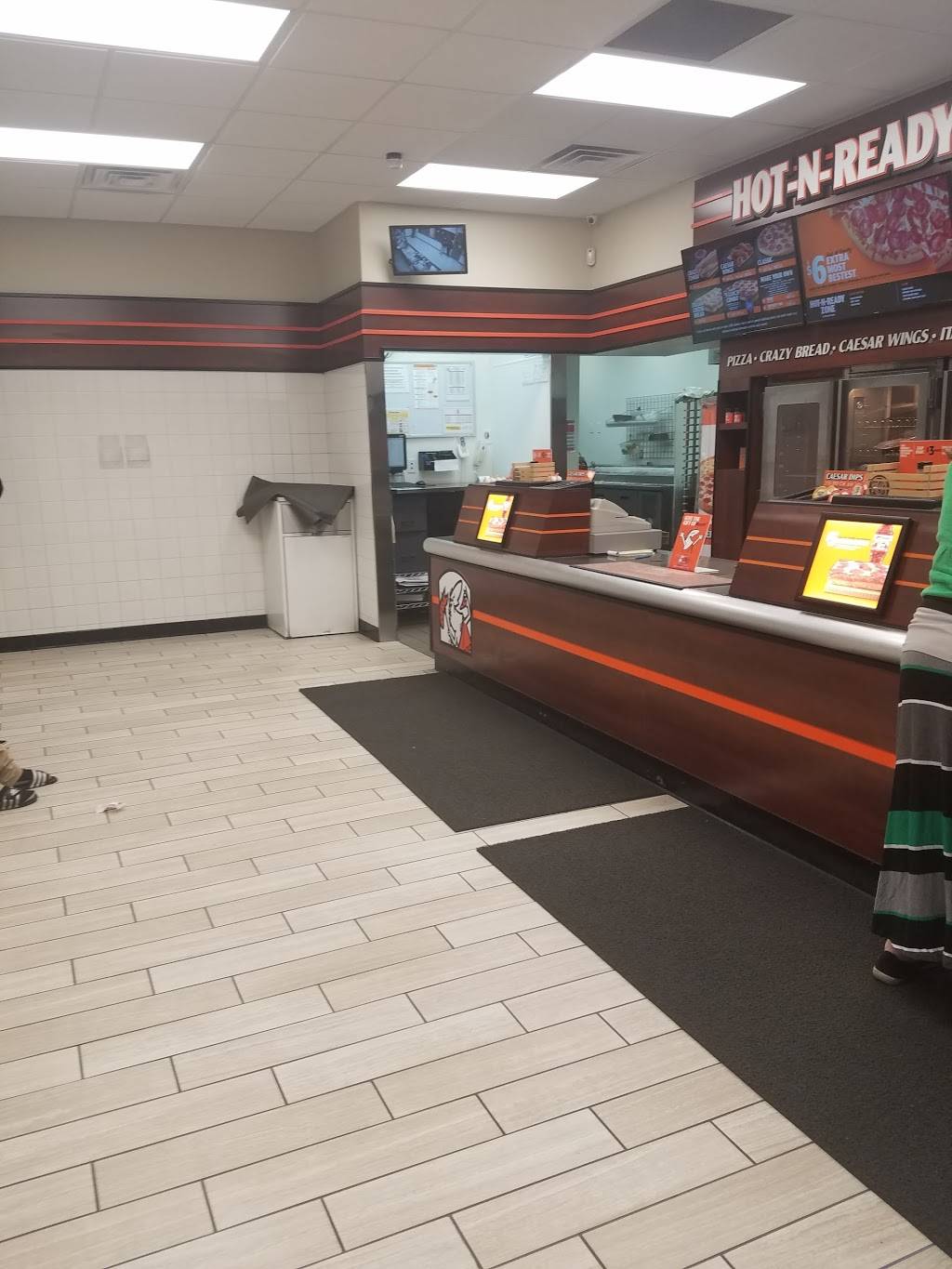 Little Caesars Pizza | meal takeaway | 750 S Lincoln Ave STE 105, Corona, CA 92882, USA | 9517377778 OR +1 951-737-7778