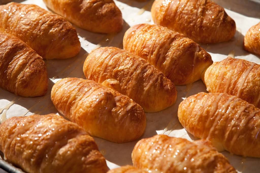 Charlestons Restaurant | restaurant | 3020 S Hulen St, Fort Worth, TX 76109, USA | 8177358900 OR +1 817-735-8900