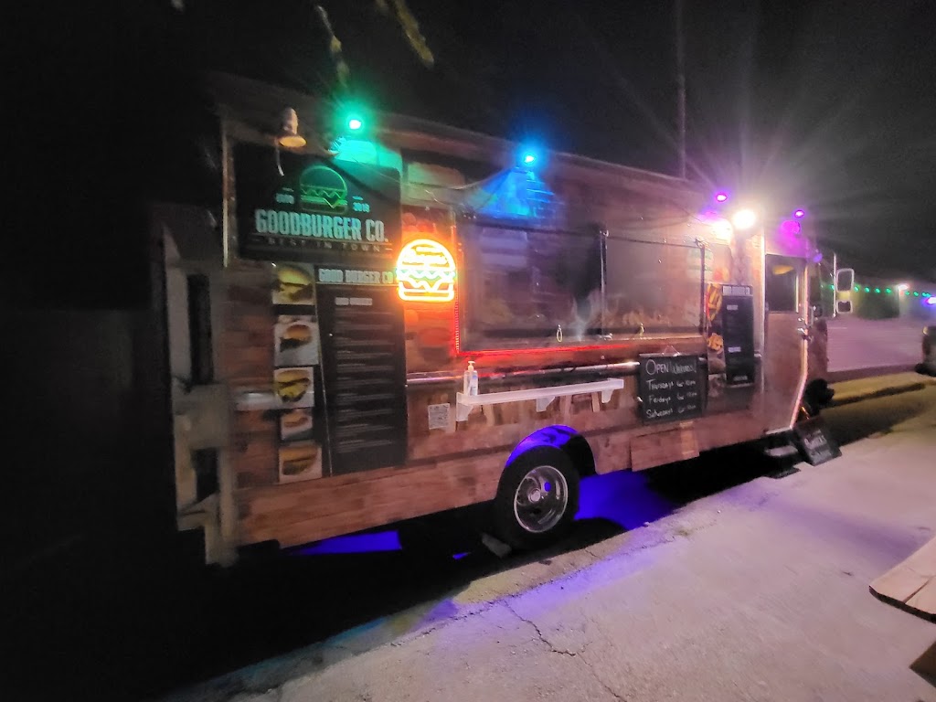 Good Burger Co. ‘Best In Town” | restaurant | 12013 US-290, Austin, TX 78737, USA | 8305103550 OR +1 830-510-3550