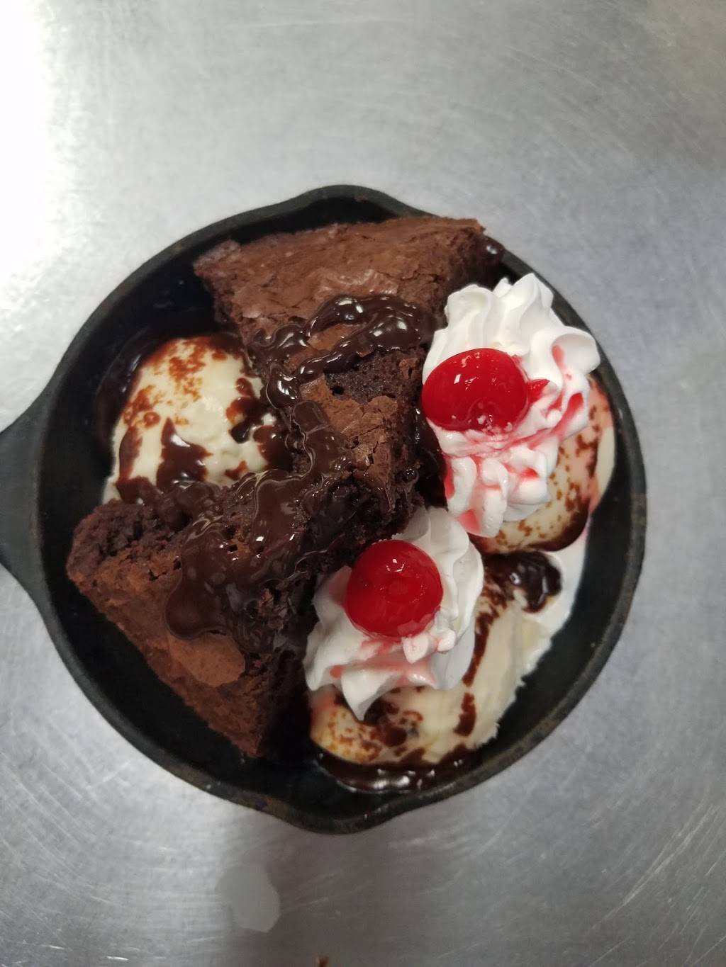 Shoneys | meal takeaway | 2120 N Roan St, Johnson City, TN 37601, USA | 4232822371 OR +1 423-282-2371