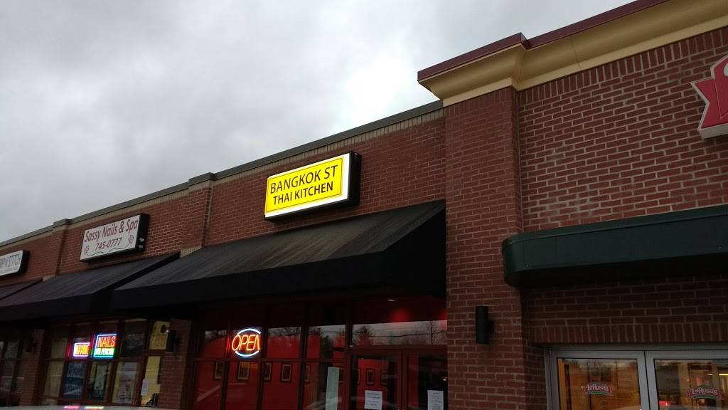 Bangkok St | restaurant | 7687 Montgomery Rd, Cincinnati, OH 45236, USA | 5137917565 OR +1 513-791-7565