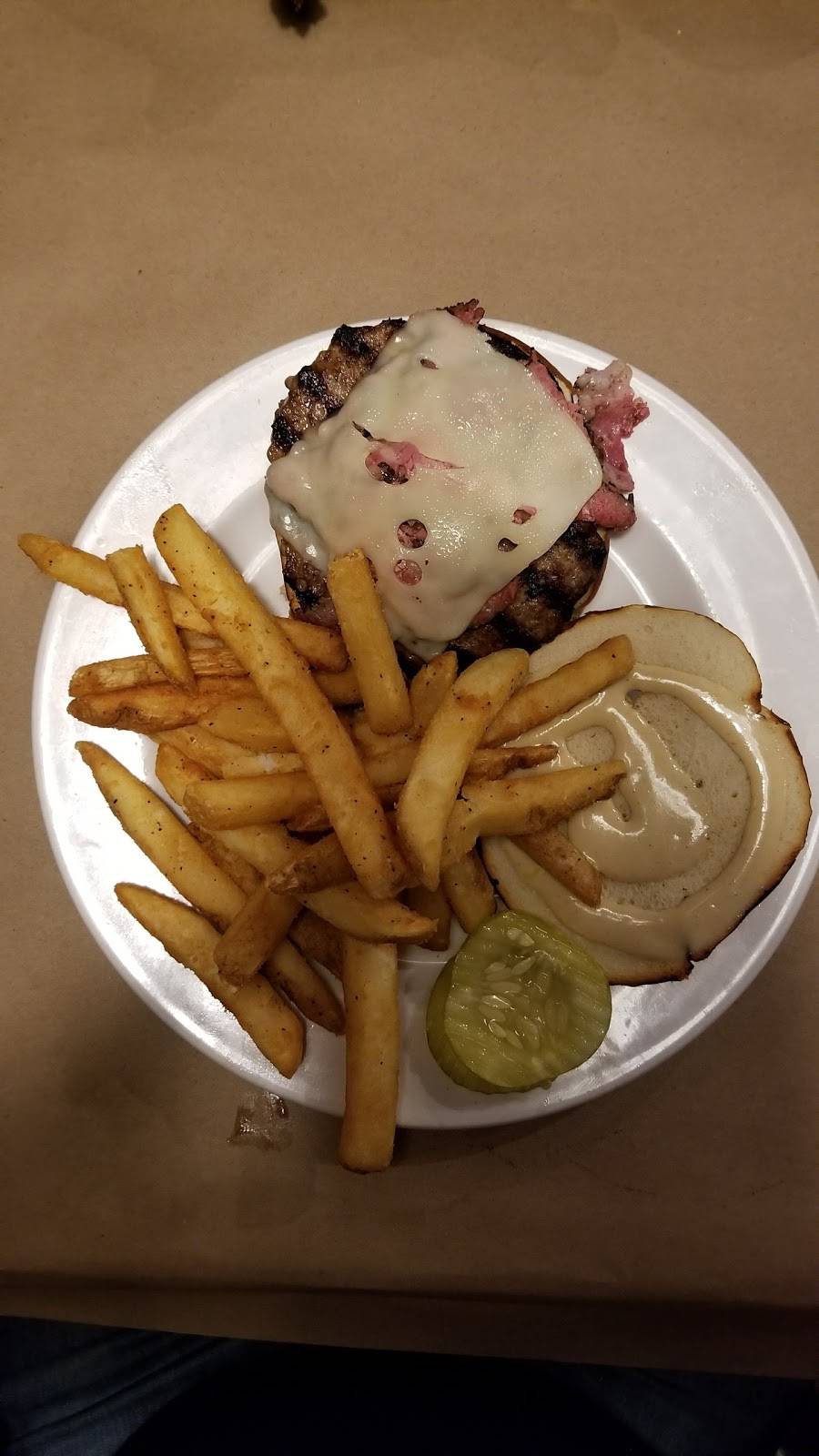 Clyde’s Grill and Bar | restaurant | 642 Providence Hwy, Walpole, MA 02081, USA | 5086602206 OR +1 508-660-2206