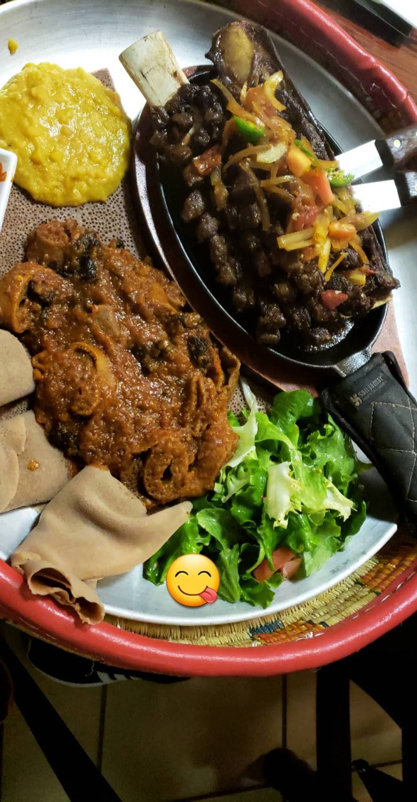 Blue Nile | restaurant | 160 14th St, Oakland, CA 94612, USA | 5102509609 OR +1 510-250-9609