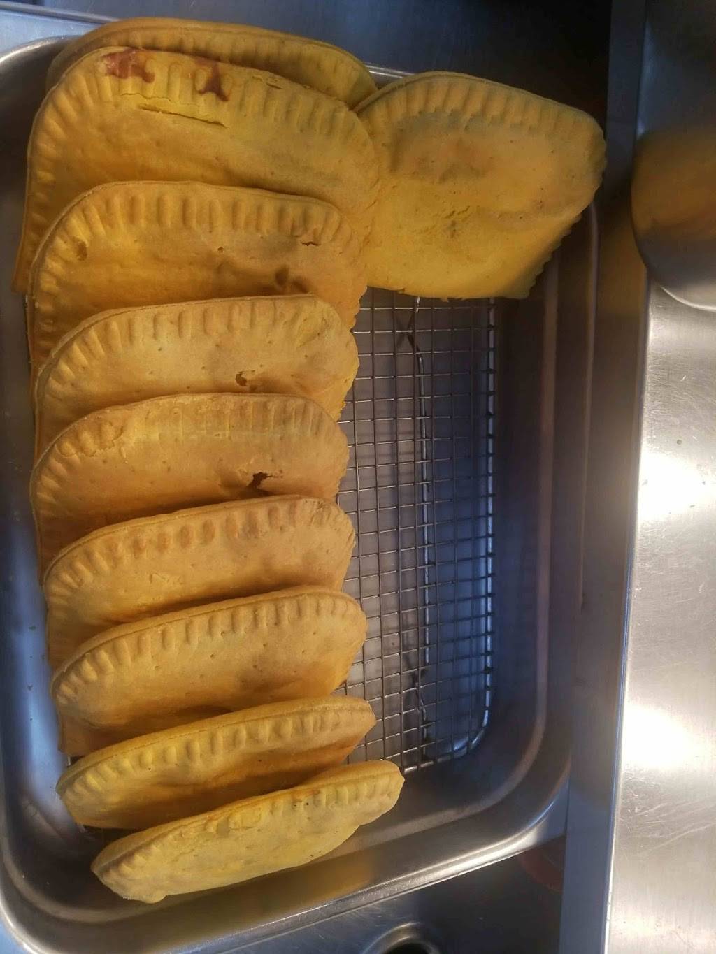 Krispy Krunchy Chicken | restaurant | 20 Broad St SW, Atlanta, GA 30303, USA | 4049985444 OR +1 404-998-5444