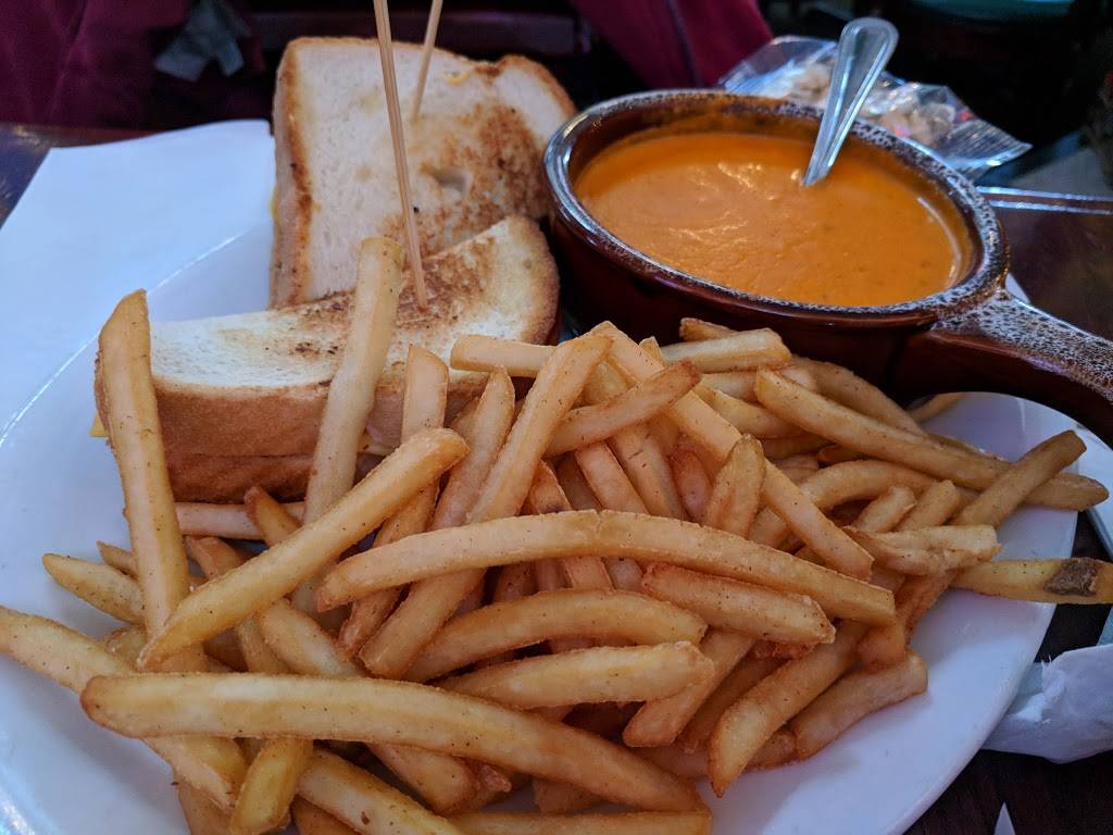 The Howard Street Inn | restaurant | 6700 Howard St, Niles, IL 60714, USA | 8475830795 OR +1 847-583-0795