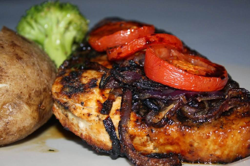 Westwood Restaurant and Pub | restaurant | 94 N Elm St, Westfield, MA 01085, USA | 4135646963 OR +1 413-564-6963