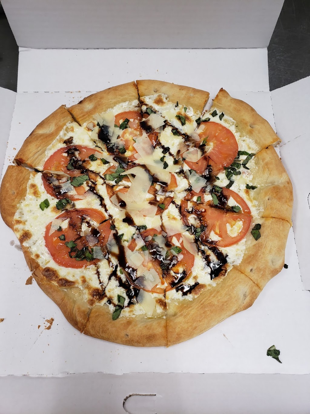 Bramas Pizzeria | restaurant | N112W16700 Mequon Rd, Germantown, WI 53022, USA | 2627354602 OR +1 262-735-4602