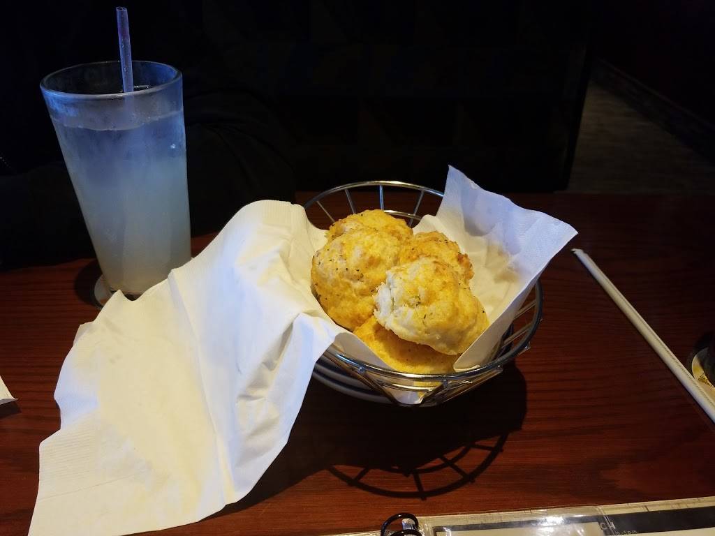 Red Lobster | restaurant | 8705 SW 136th St, Miami, FL 33176, USA | 3052338994 OR +1 305-233-8994