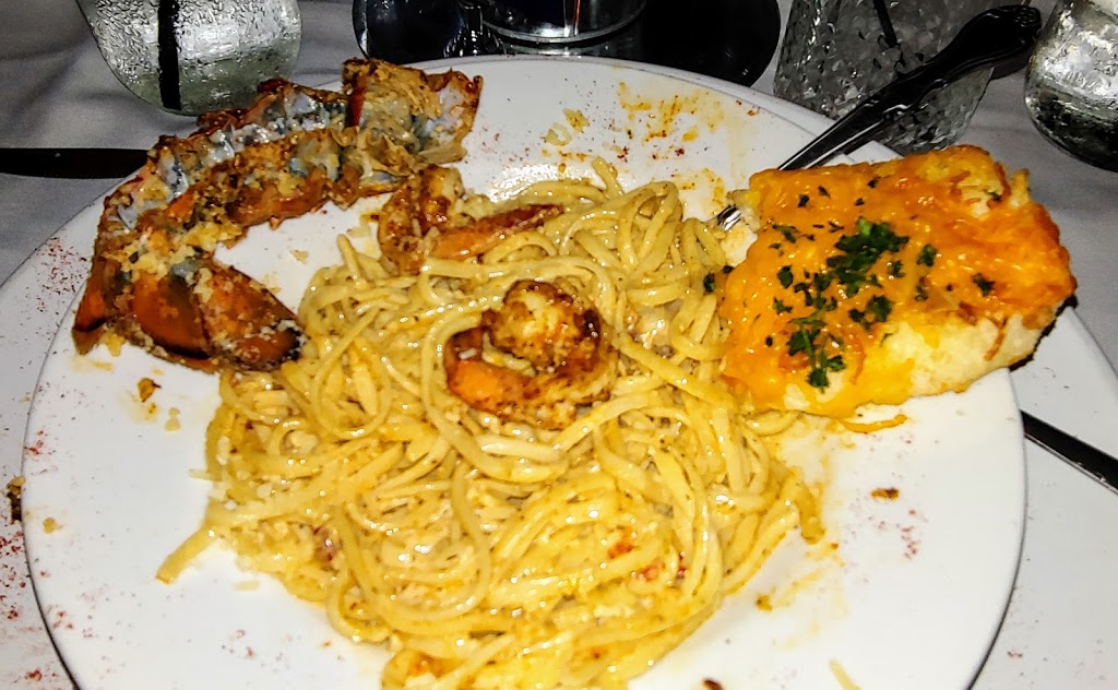 SOCU Southern Kitchen and Oyster Bar | restaurant | 455 Dauphin St, Mobile, AL 36602, USA | 2512876766 OR +1 251-287-6766