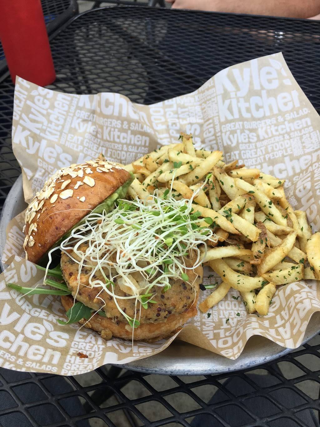 Kyles Kitchen | restaurant | 5723 Calle Real, Goleta, CA 93117, USA | 8058452260 OR +1 805-845-2260